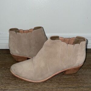 Joie Barlow Suede ankle western fall booties Sz 9